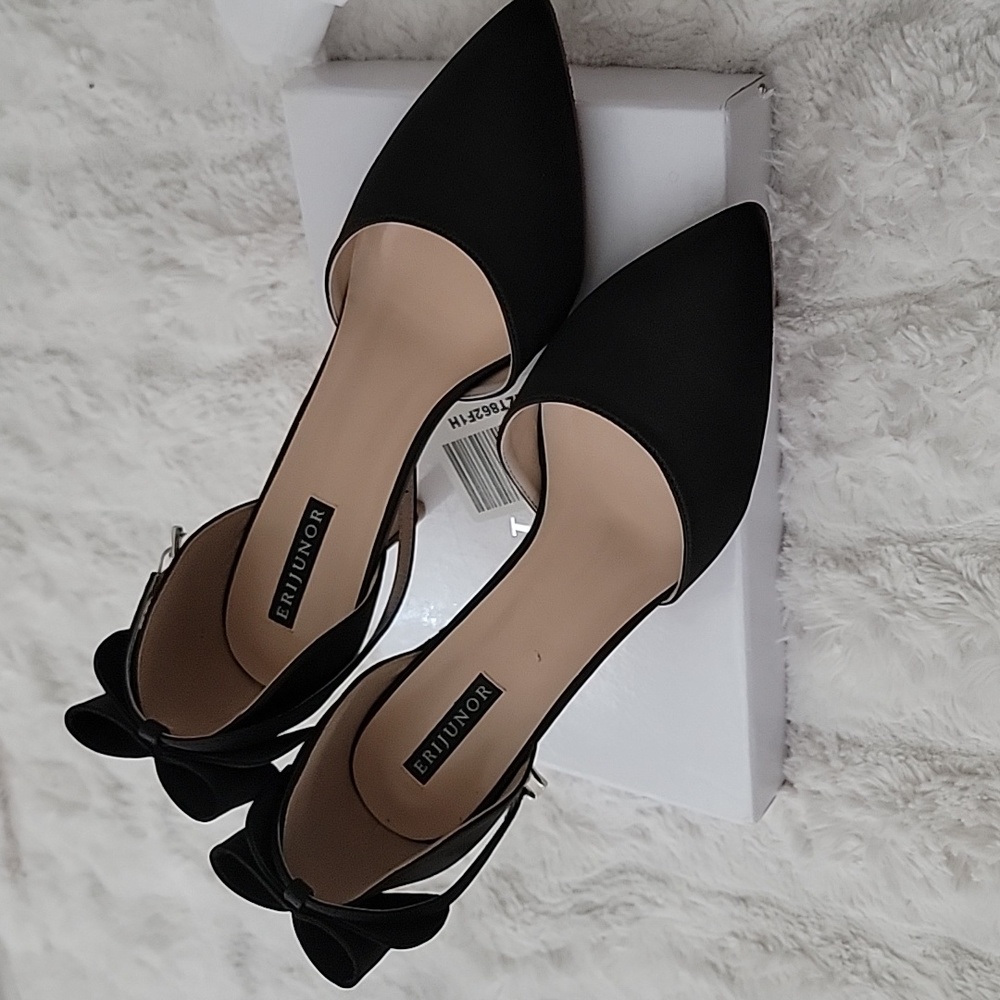 Shoe - Picture 3 of 6